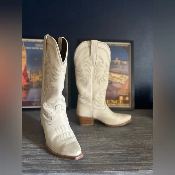 The Annie - Tecova Cowboy Boots - Picture 4 of 8